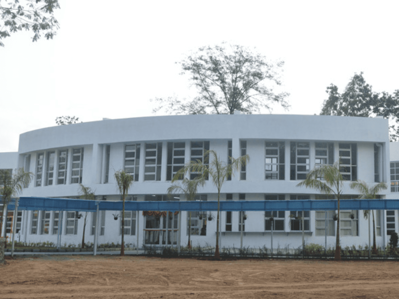 Dr. Vijaypat Singhania School - Vapi